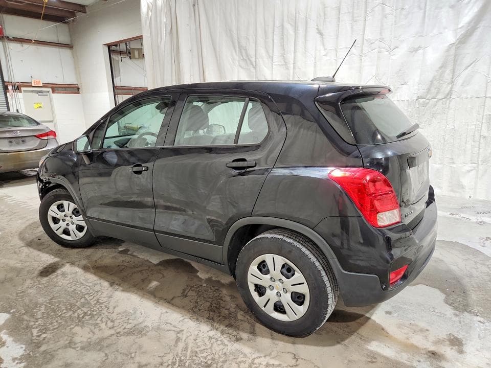2017 CHEVROLET TRAX LS 2