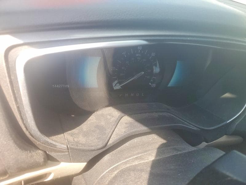 2019 FORD FUSION SE 9