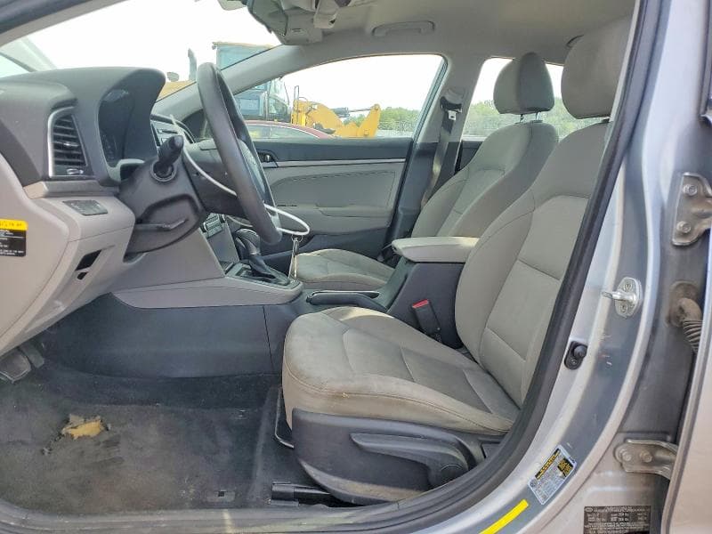 2017 HYUNDAI ELANTRA SE 7