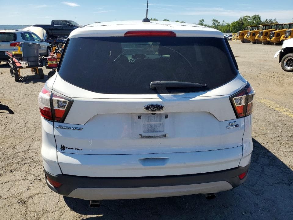 2017 FORD ESCAPE SE 6