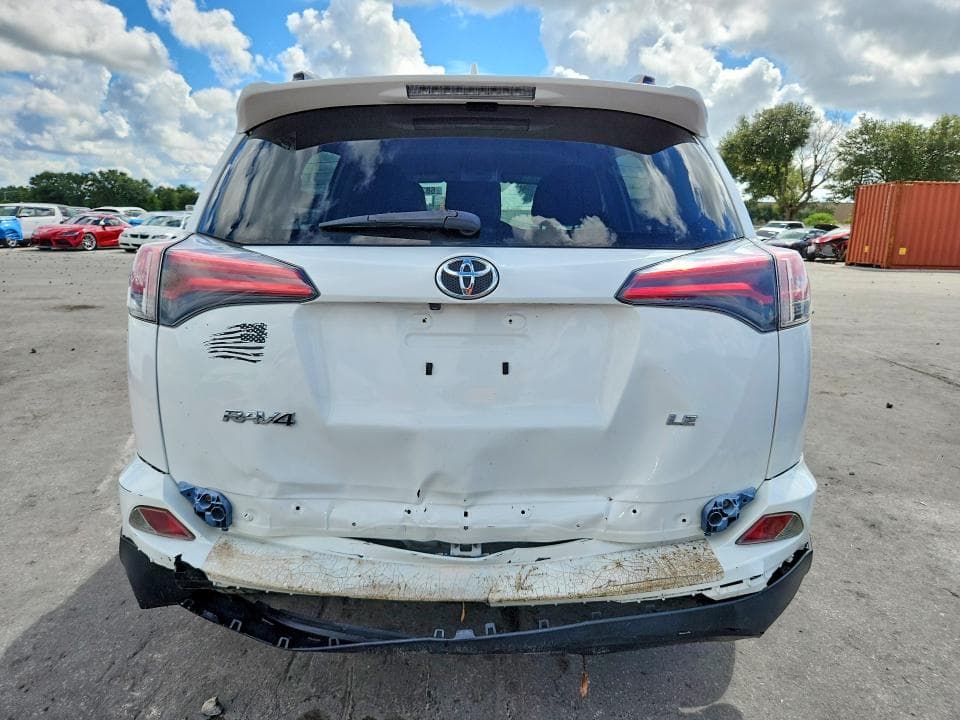 2018 TOYOTA RAV4 LE 6