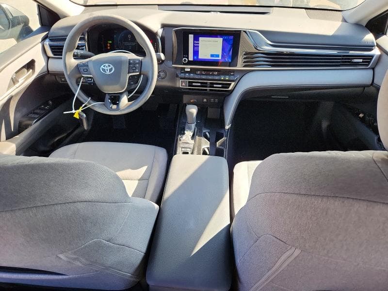 2025 TOYOTA CAMRY LE 8