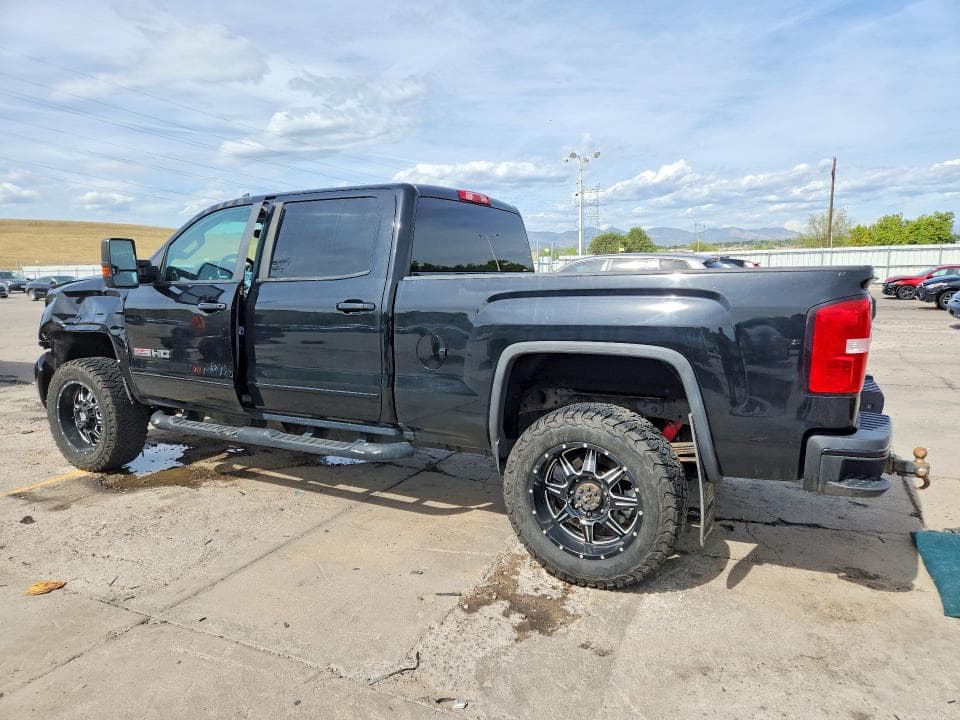 2018 GMC SIERRA K2500 SLT 2