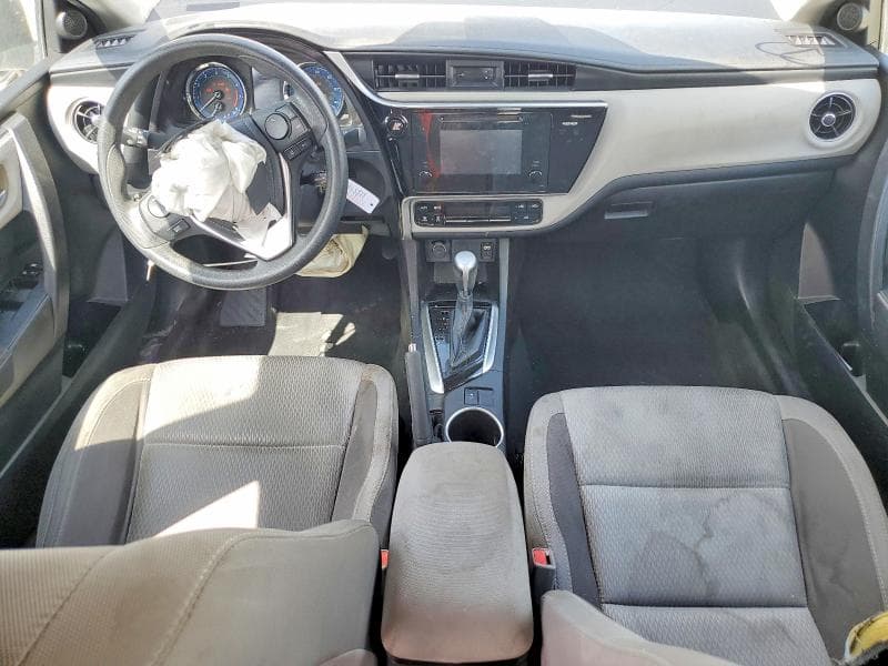 2017 TOYOTA COROLLA LE 8