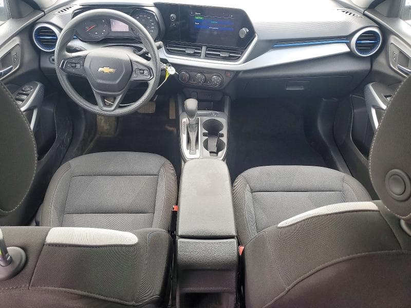 2025 CHEVROLET TRAX LS 8