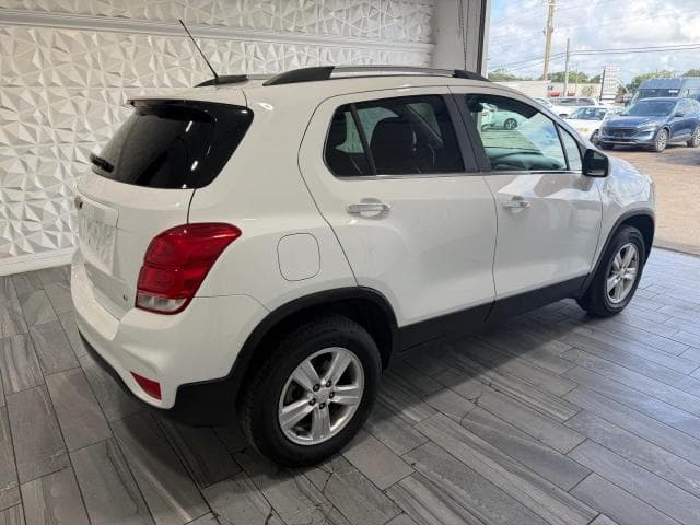 2019 CHEVROLET TRAX 1LT 4