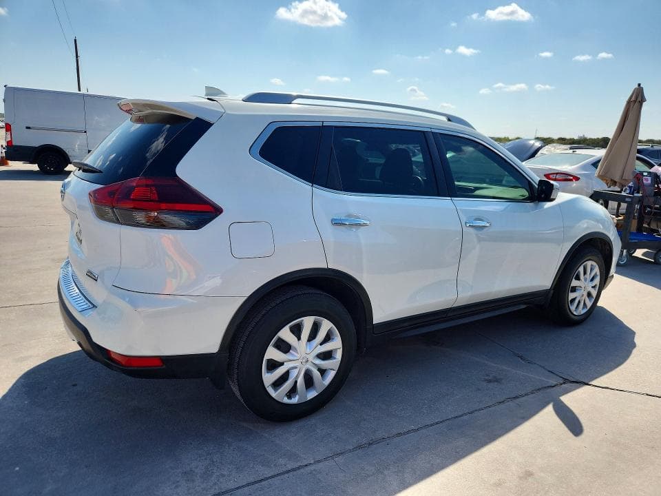 2019 NISSAN ROGUE S 3