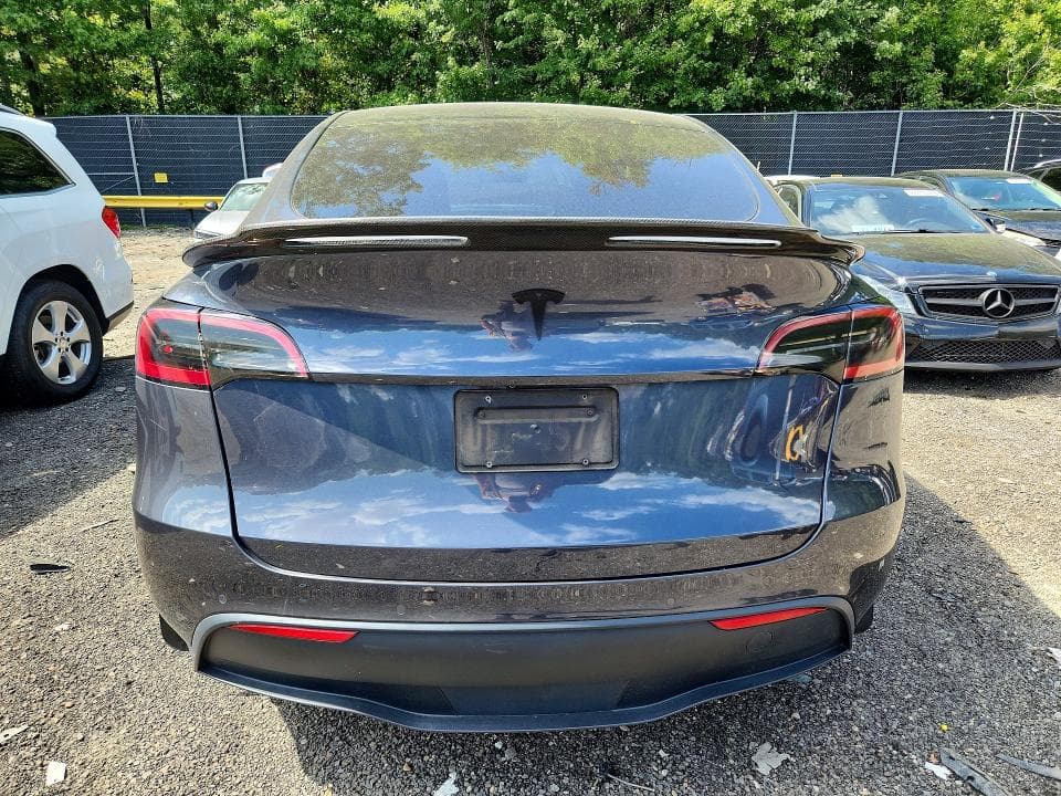 2021 TESLA MODEL Y 6