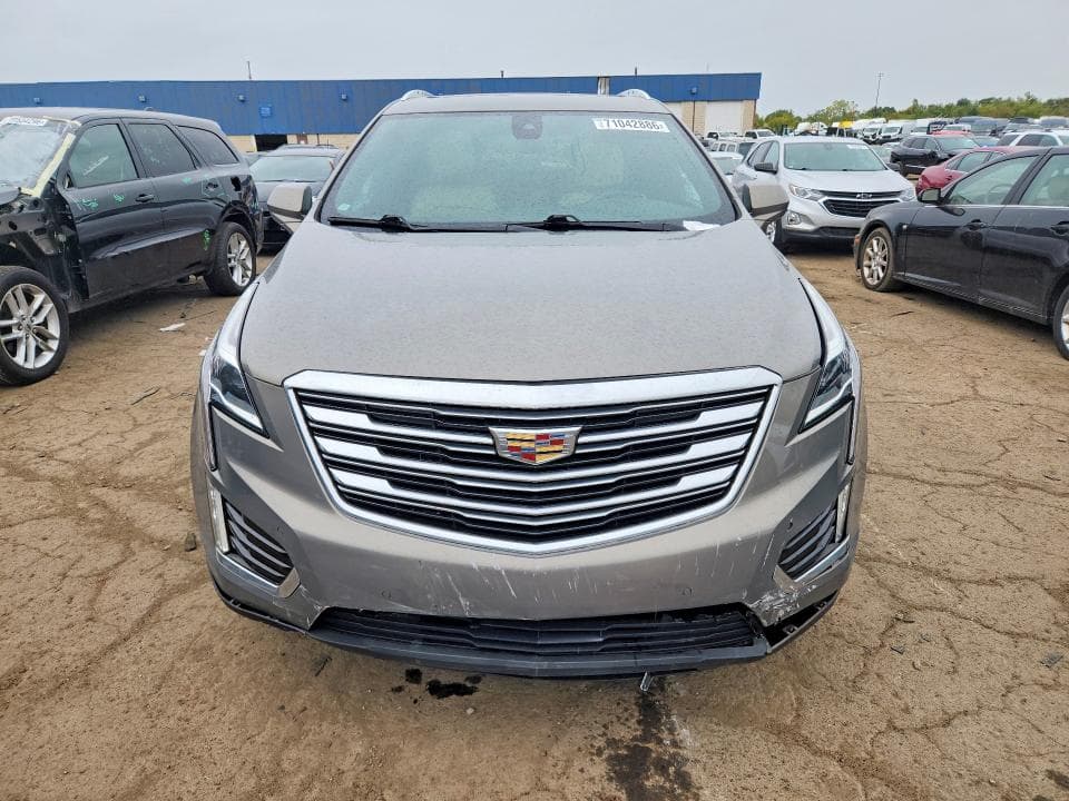 2017 CADILLAC XT5 LUXURY 5