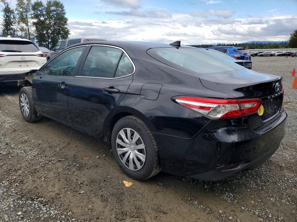 2019 TOYOTA CAMRY LE 2