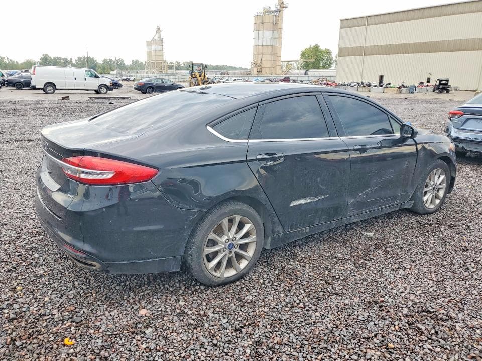 2017 FORD FUSION SE 3