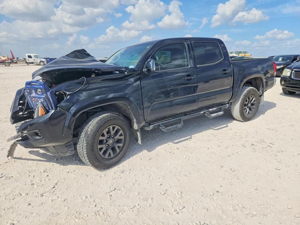 2022 TOYOTA TACOMA SR5 V6