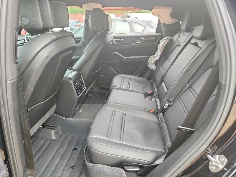 2019 PORSCHE CAYENNE 10
