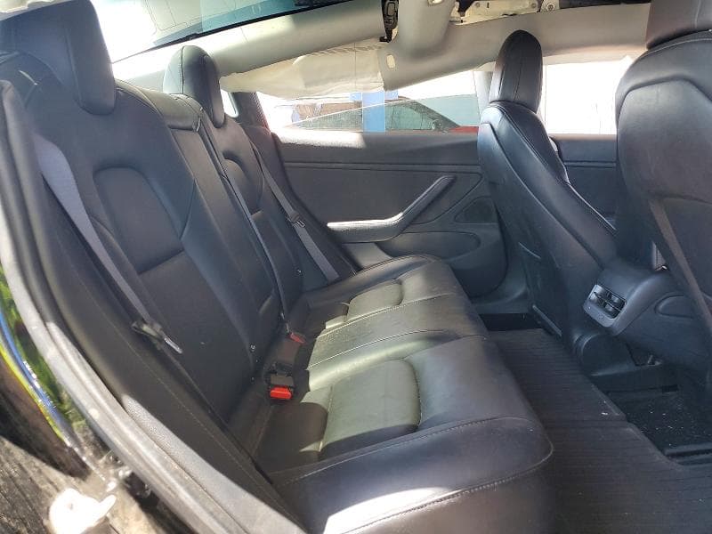 2018 TESLA MODEL 3 10