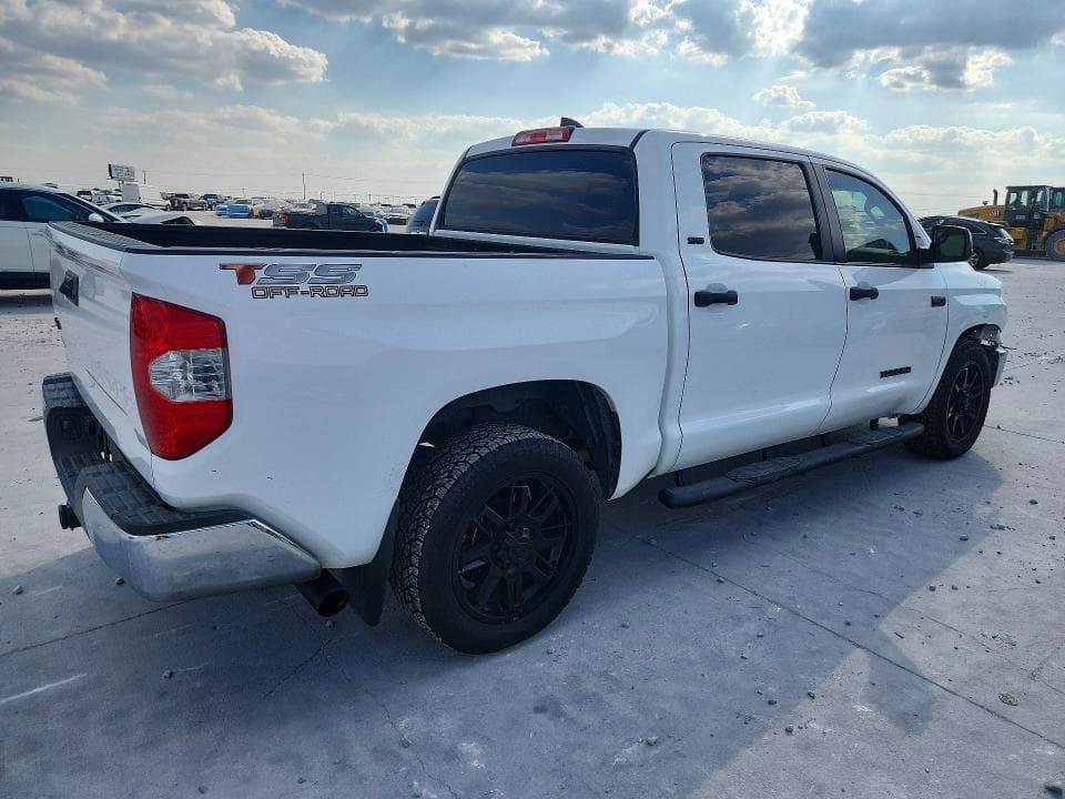 2021 TOYOTA TUNDRA SR5 3