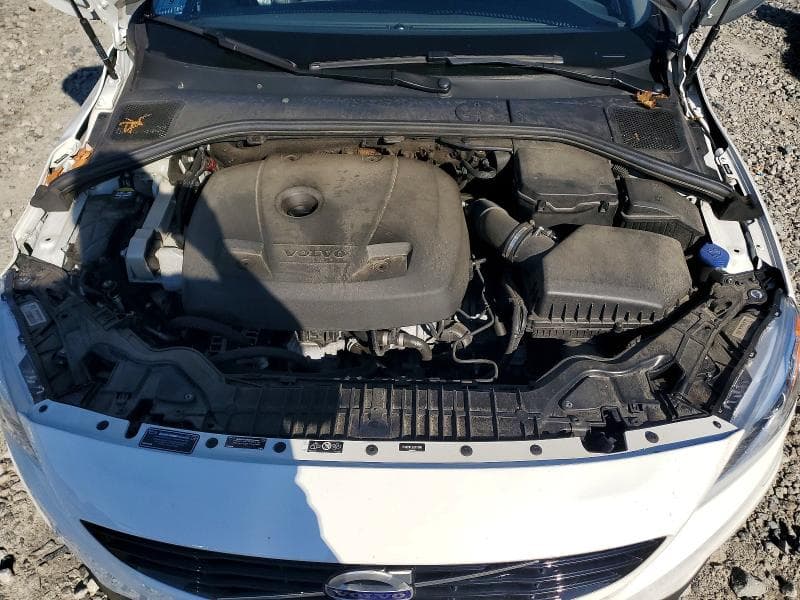 2018 VOLVO S60 DYNAMIC 11