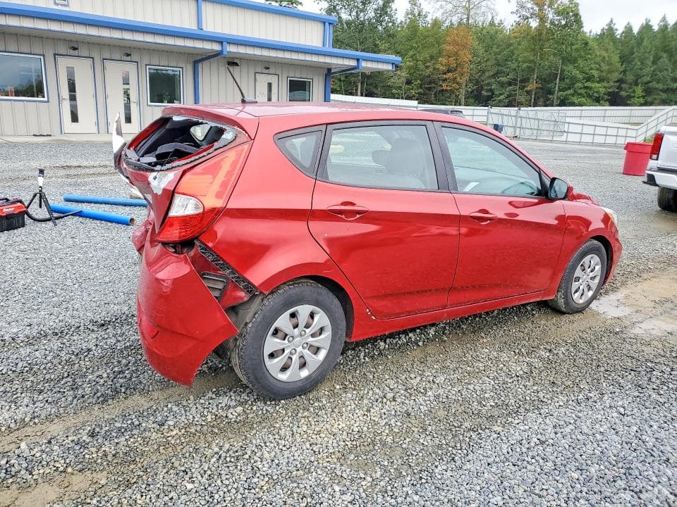 2017 HYUNDAI ACCENT SE 3