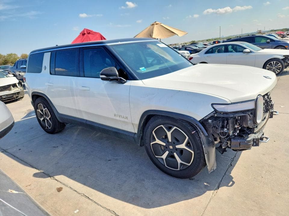 2023 RIVIAN R1S ADVENTURE 4