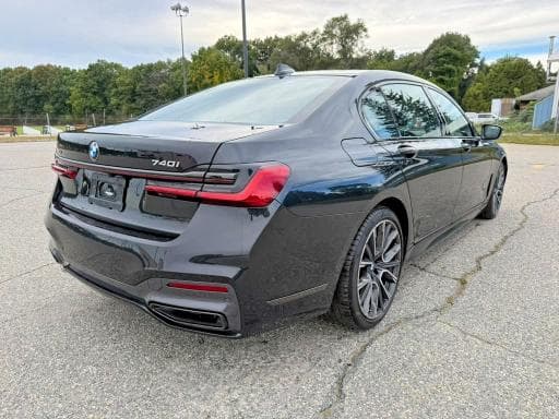 2022 BMW 740 XI 4