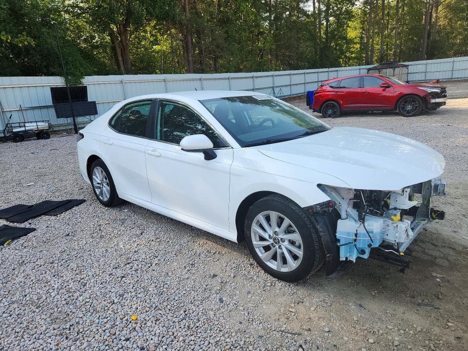 2023 TOYOTA CAMRY LE 4
