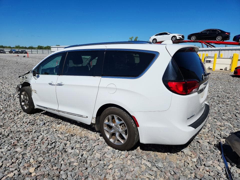 2018 CHRYSLER PACIFICA LIMITED 2