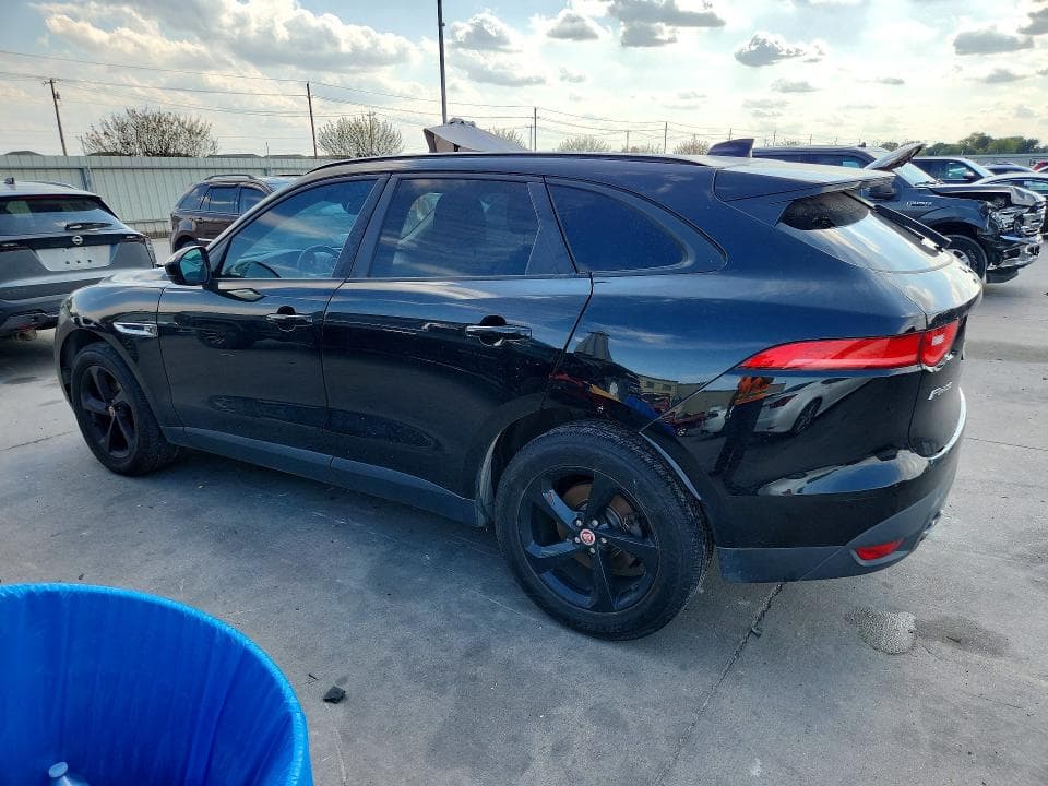 2017 JAGUAR F-PACE PREMIUM 2