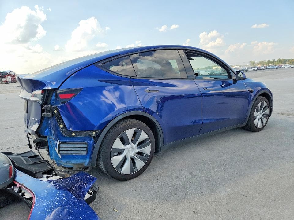 2023 TESLA MODEL Y 3