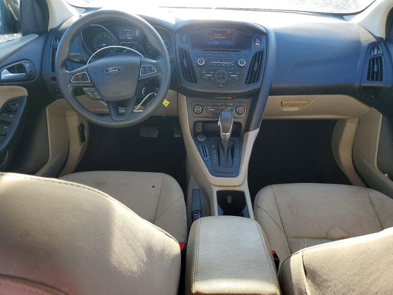 2017 FORD FOCUS SE 8