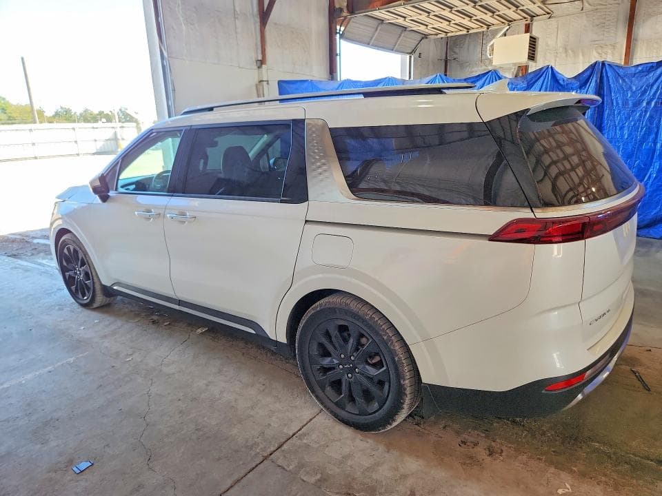 2023 KIA CARNIVAL SX 2