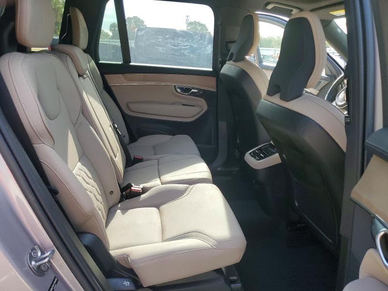 2026 VOLVO XC90 PLUS 11