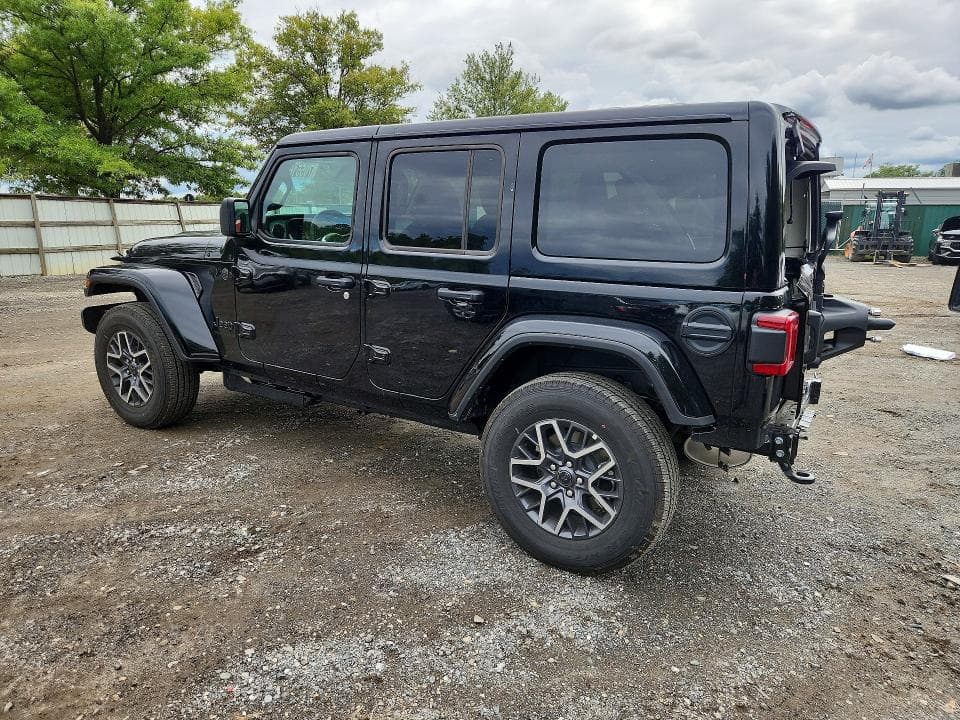 2026 JEEP WRANGLER SAHARA 2