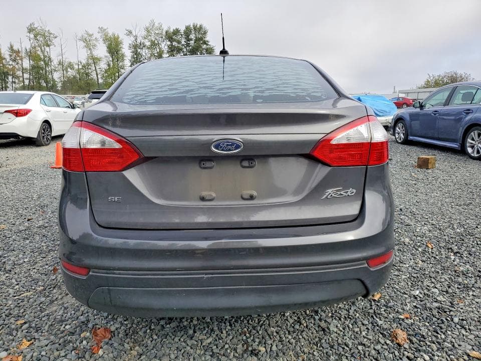 2017 FORD FIESTA SE 6