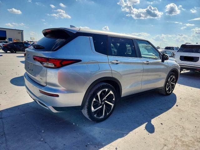 2024 MITSUBISHI OUTLANDER SE 3