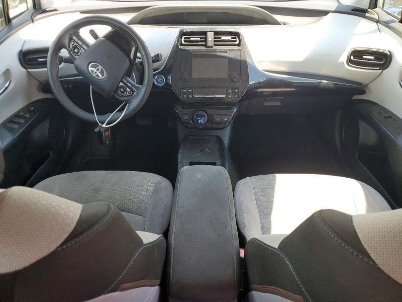 2019 TOYOTA PRIUS LE 8