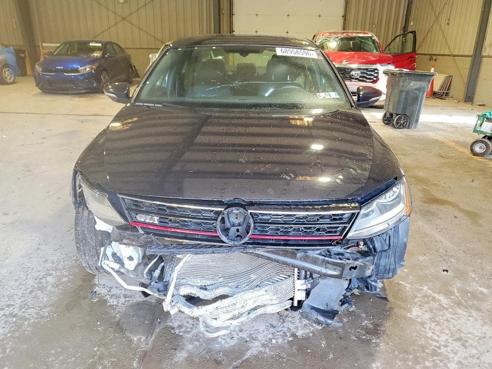 2017 VOLKSWAGEN JETTA GLI 5
