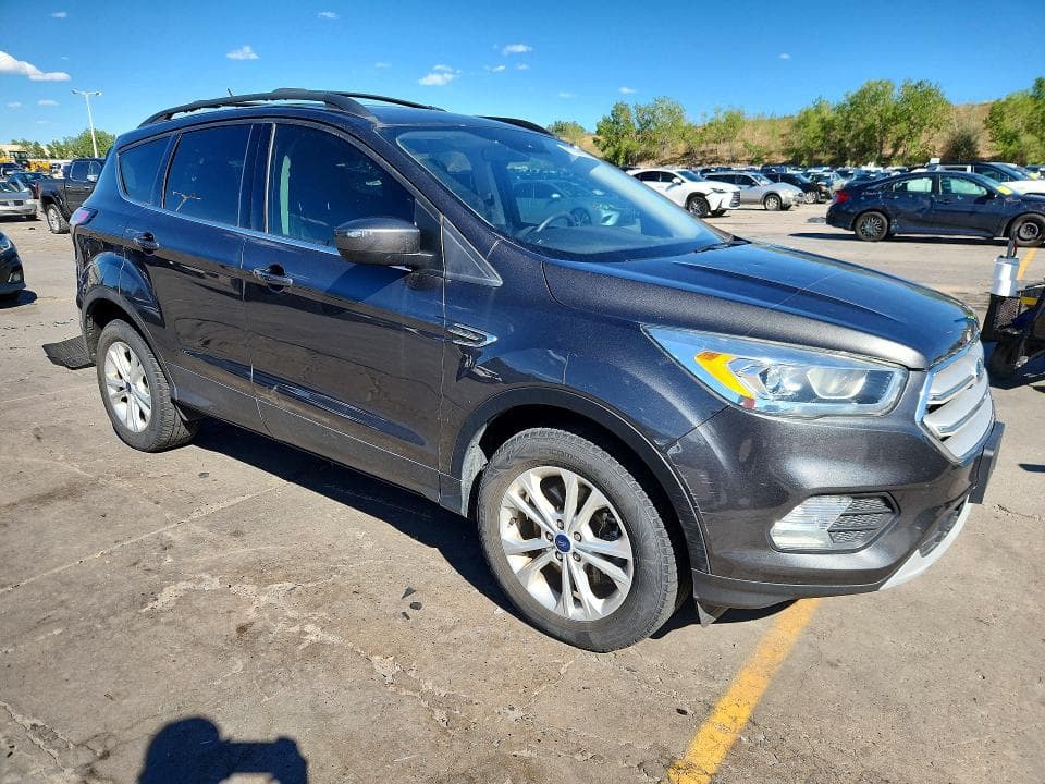 2018 FORD ESCAPE SEL 4