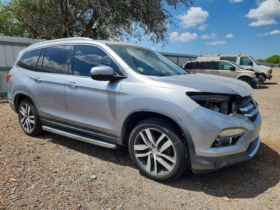 2017 HONDA PILOT ELITE 4