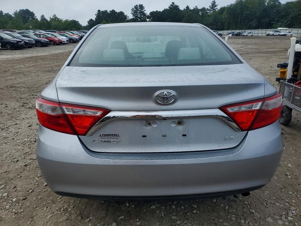 2017 TOYOTA CAMRY LE 6