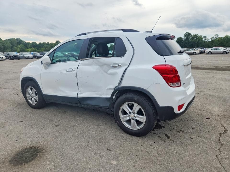 2020 CHEVROLET TRAX 1LT 2