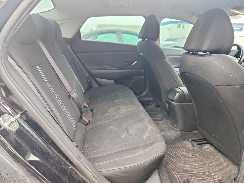 2022 HYUNDAI ELANTRA SEL 10