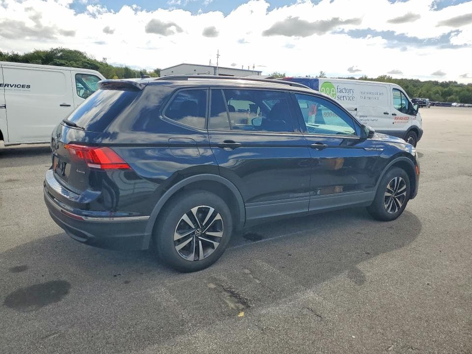 2022 VOLKSWAGEN TIGUAN S 3