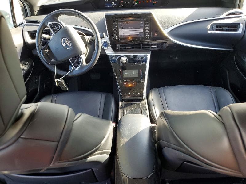 2018 TOYOTA MIRAI BASE 8