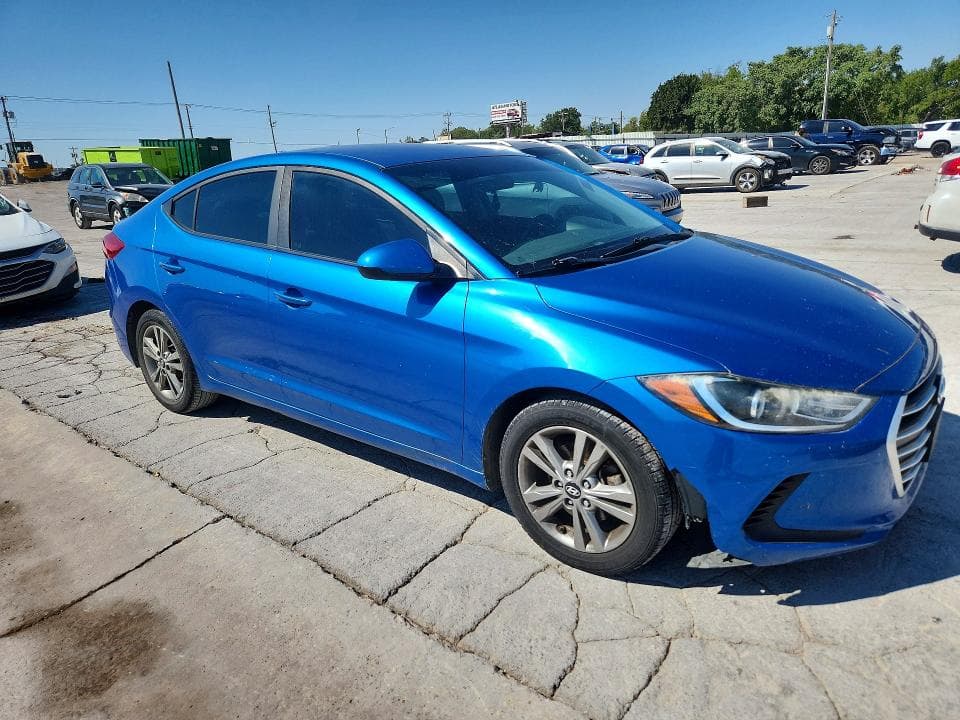 2018 HYUNDAI ELANTRA SEL 4