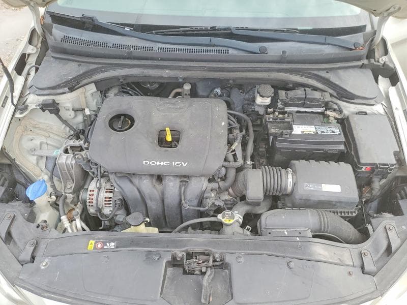 2017 HYUNDAI ELANTRA SE 11