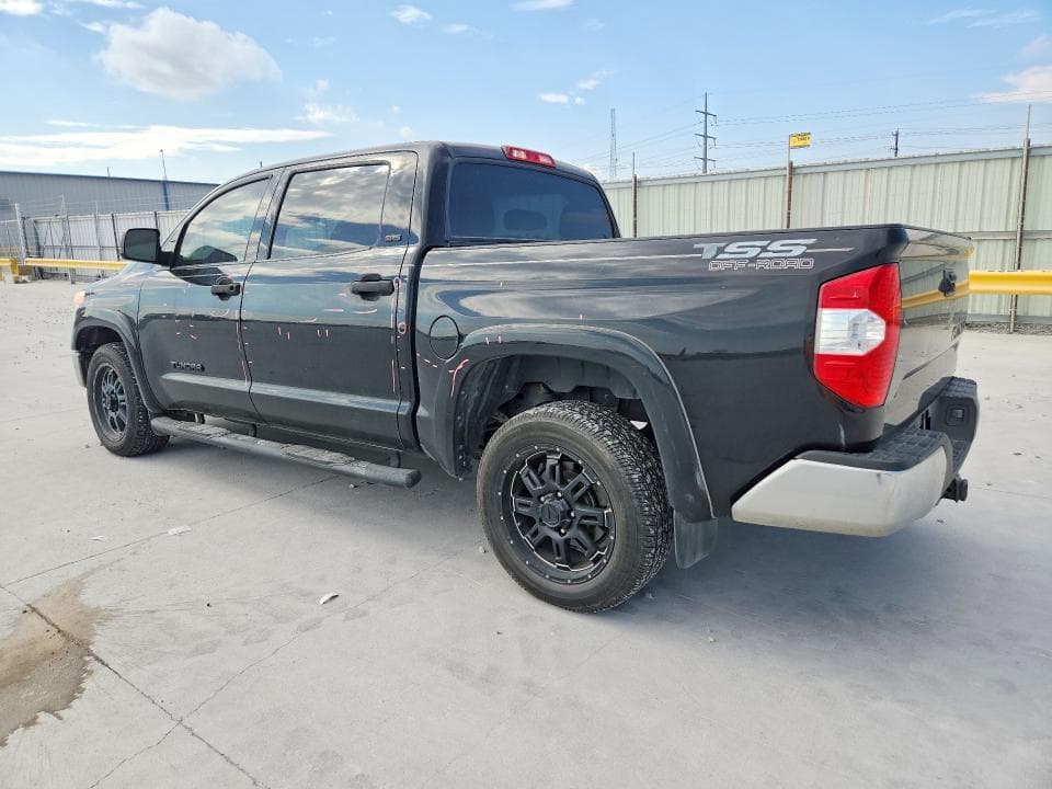 2017 TOYOTA TUNDRA CREWMAX SR5 2