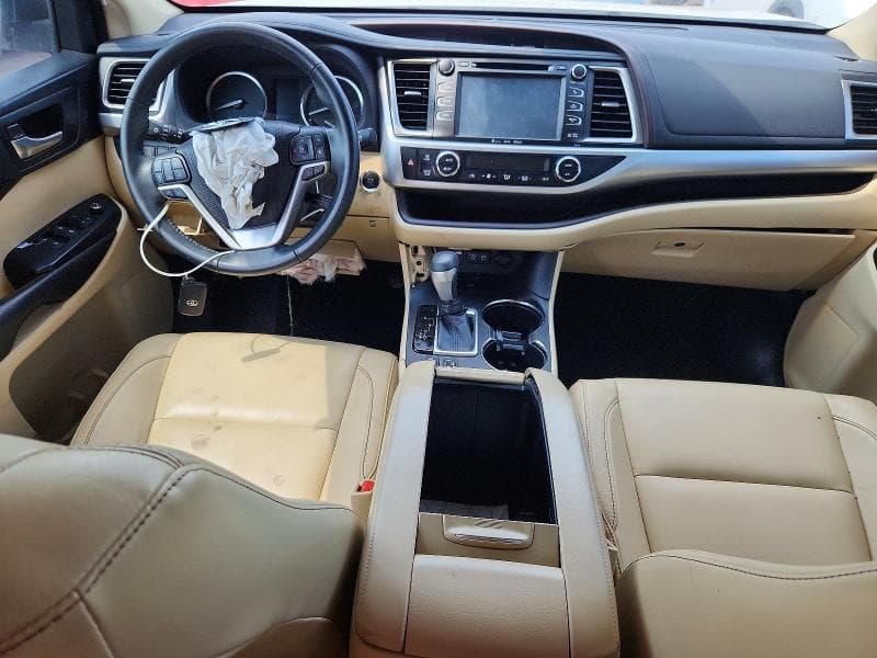 2018 TOYOTA HIGHLANDER XLE 8