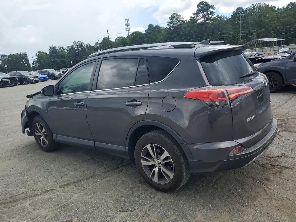 2017 TOYOTA RAV4 XLE 2