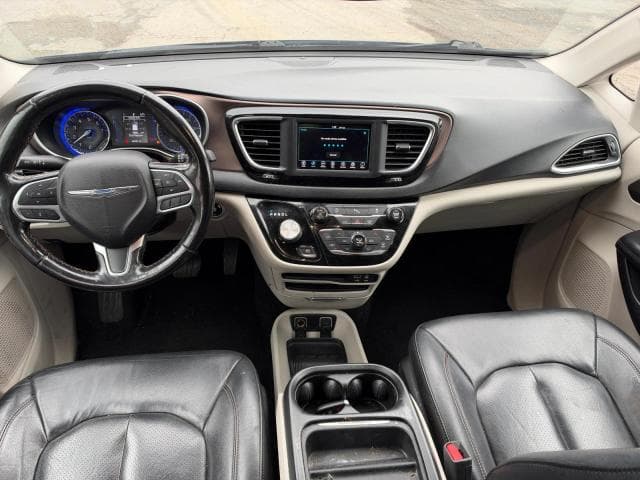 2019 CHRYSLER PACIFICA TOURING L 9