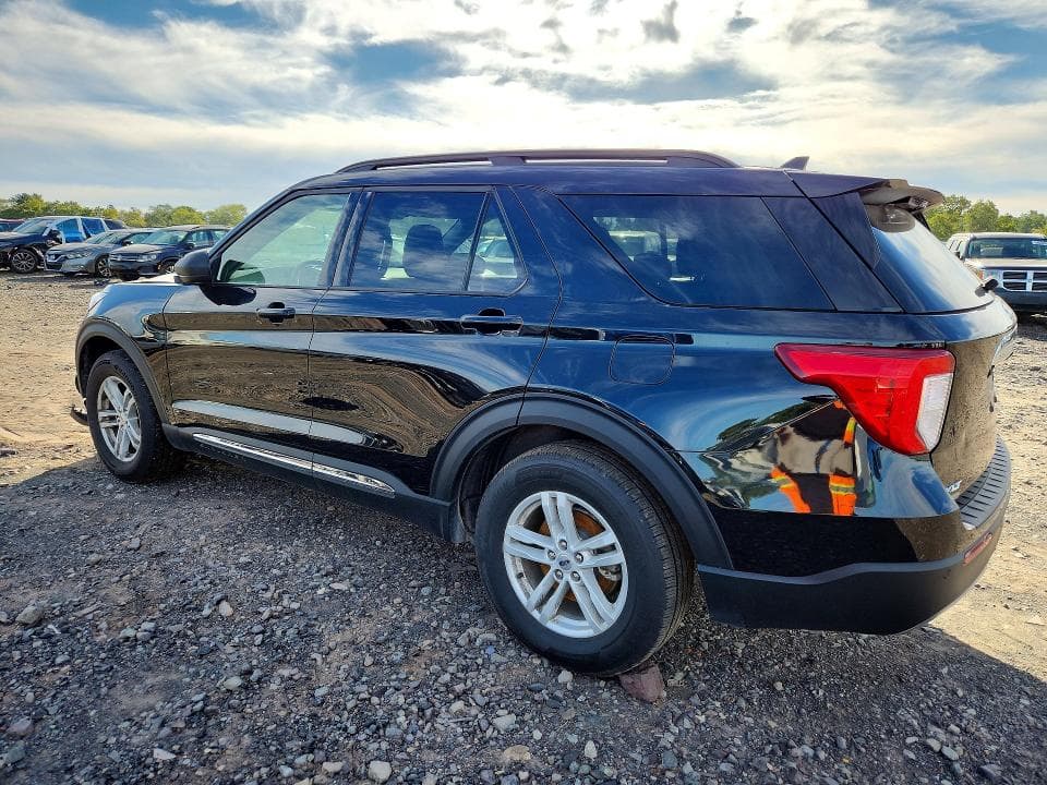 2024 FORD EXPLORER XLT 2