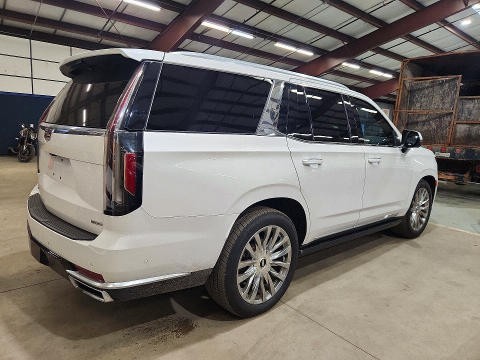 2022 CADILLAC ESCALADE PREMIUM LUXURY 3